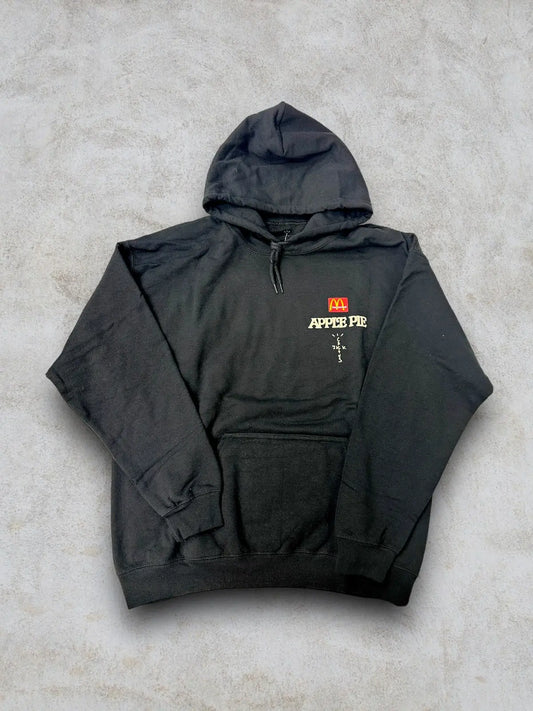 oversized black hoodie streetwear look
