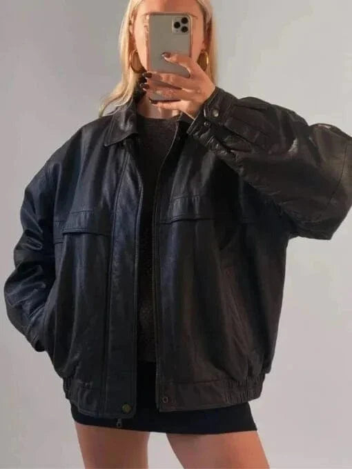 Oversized leather jacket for women – trendy 2025 streetwear look