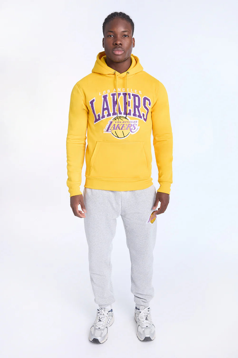 yellow lakers zip up hoodie nba fan gear streetwear outfit