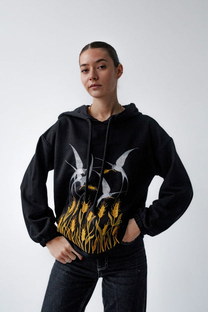 Birds embroidered hoodie, Floral embroidered sweatshirt, Hummingbird hoodie, Crewneck embroidered pullover, Gift for birthday, Gift for her
